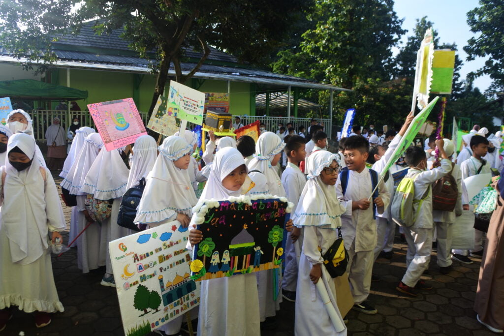 Pawai Ramadhan Siswa Insan Aulia